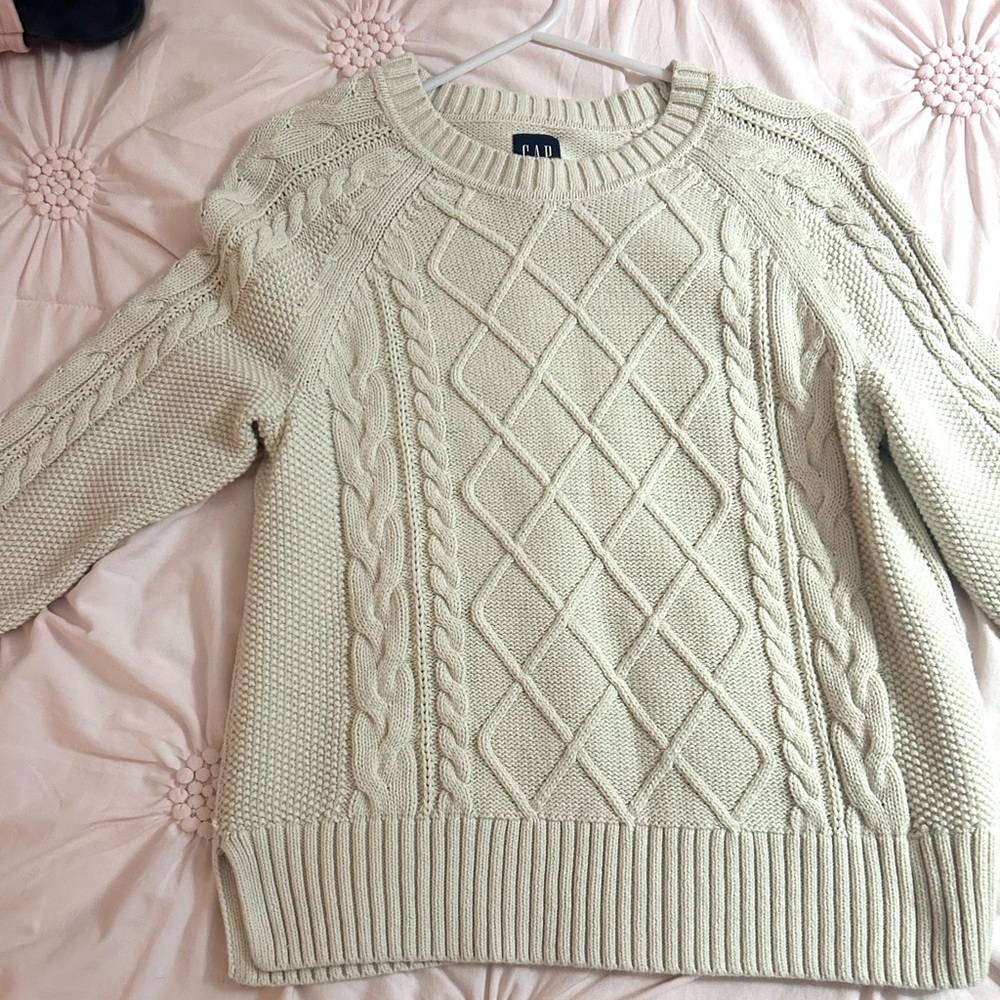 Gap cream cable knit Rory Girlmore sweater size xs